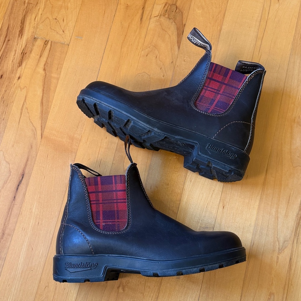 Blundstones